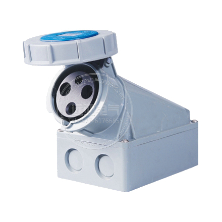 新型工業插座-1332